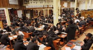 לימודים בישיבת תומכי תמימים המרכזית.jpg